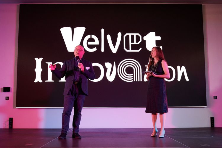 Velvet Innovation Conference 2023: Co nás čeká v blízké a daleké budoucnosti?